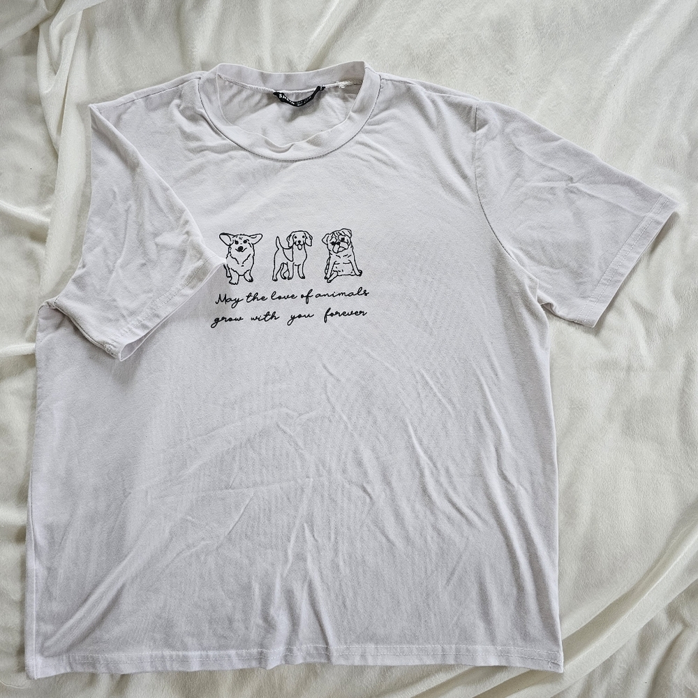 White TShirt with Dogs